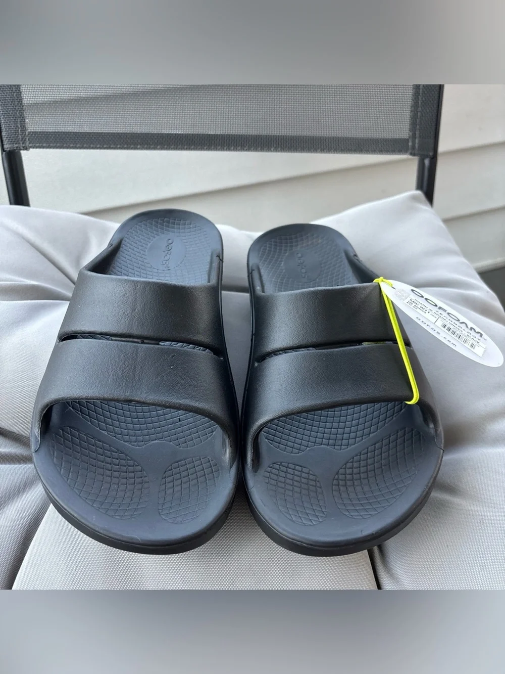 OOFOS OOAHH Slides Black Size 9 Mens Or 11 Woman’s